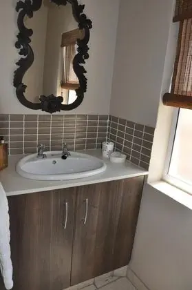 Standard Tek Büyük veya İki Ayrı Yataklı Oda, 1 Yatak Odası (Small Suite)