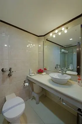 Deluxe Tek Büyük Yataklı Oda, 1 Çift Kişilik Yatak, Sigara İçilmez