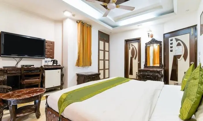 Deluxe Oda, 1 En Büyük (King) Boy Yatak, Şehir Manzaralı