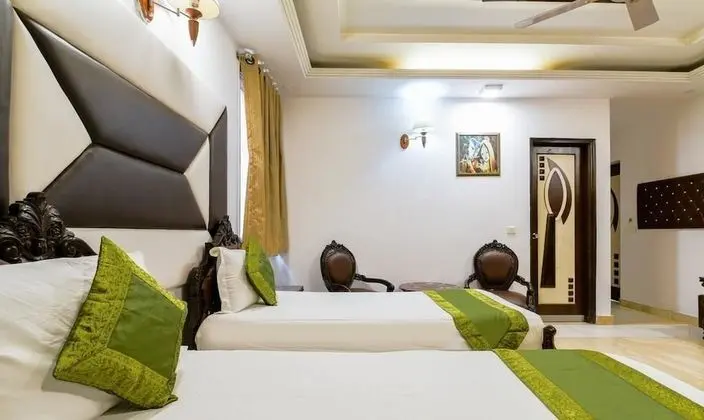 Deluxe Oda, 1 En Büyük (King) Boy Yatak, Şehir Manzaralı