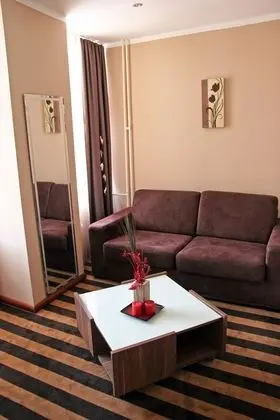 Basic Üç Kişilik Oda