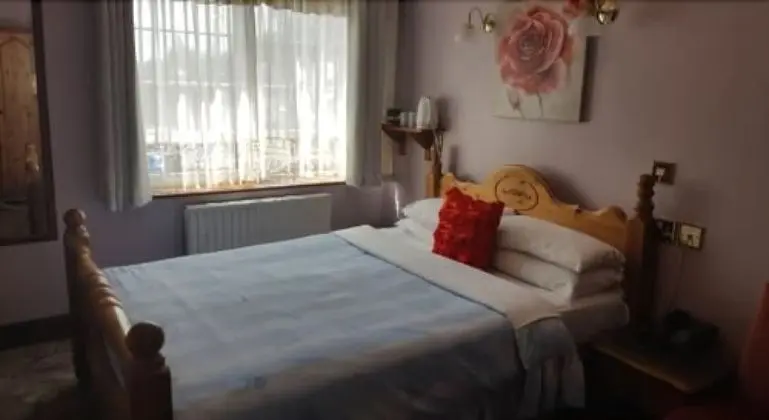 Tek Büyük Yataklı Oda