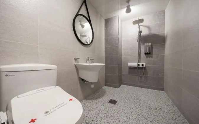 Deluxe Tek Büyük Yataklı Oda (Air Purifier Included)