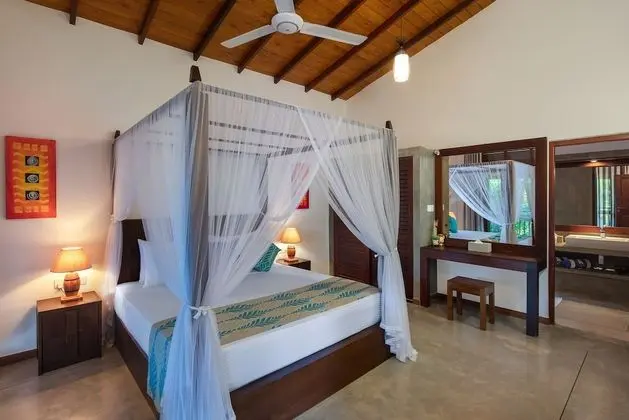 Luxury Villa, 3 Yatak Odası, Havuz Manzaralı