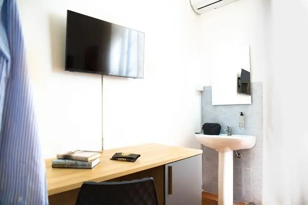 Basic Tek Büyük Yataklı Oda