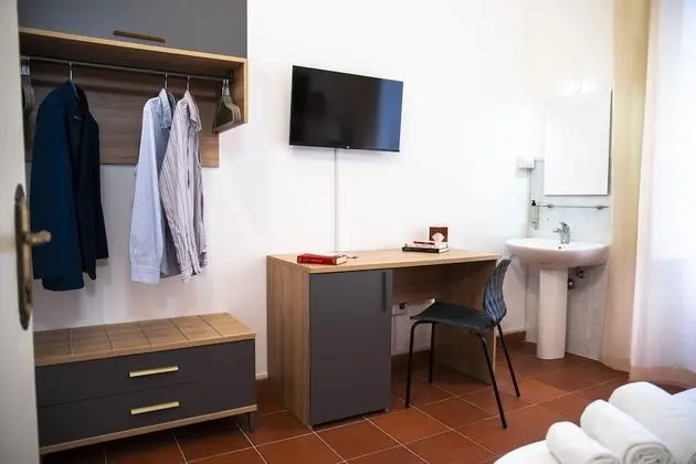 Basic Tek Büyük Yataklı Oda