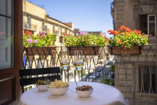 Deluxe Dört Kişilik Oda