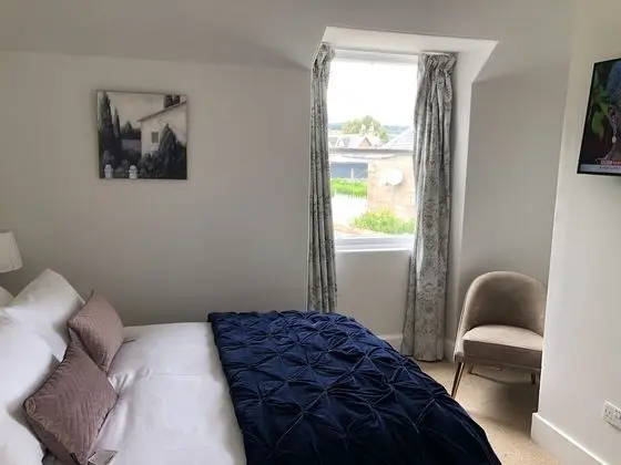 Standard Tek Büyük Yataklı Oda (Room 2)