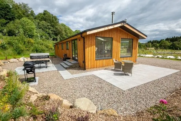 Lyon Lodge