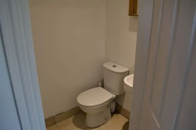 Kır Evi, Banyolu/Duşlu, Dağ Manzaralı