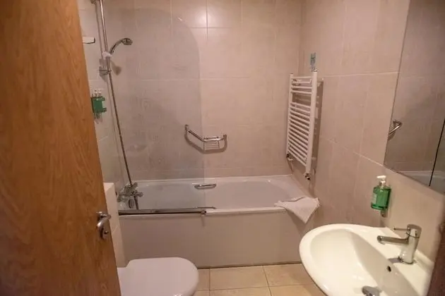 Standard Tek Büyük veya İki Ayrı Yataklı Oda, 1 Yatak Odası