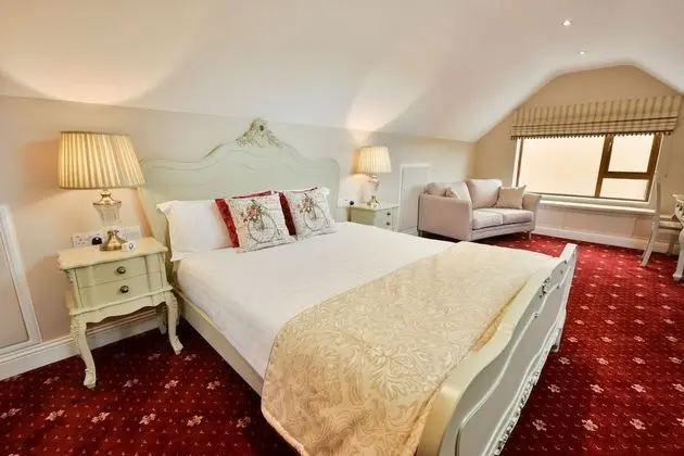 Classic Tek Büyük Yataklı Oda