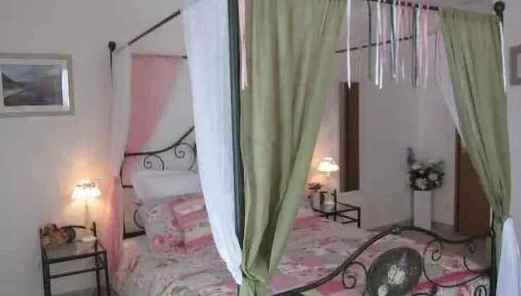 Deluxe Tek Büyük Yataklı Oda (Connemara)