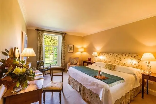 Tek Büyük veya İki Ayrı Yataklı Oda (Large)