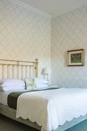 Tek Büyük veya İki Ayrı Yataklı Oda (Large)