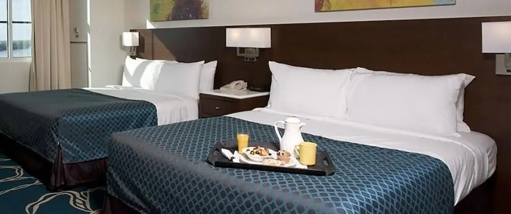 Tek Büyük Yataklı Oda, 2 Büyük (Queen) Boy Yatak, Sigara İçilmez