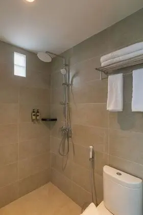 Deluxe Tek Büyük veya İki Ayrı Yataklı Oda, 1 Çift Kişilik veya 2 Tek Kişilik Yatak, Danışma