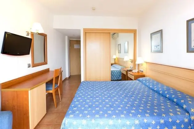 Tek Büyük Yataklı Oda (2 adults + 1 child)