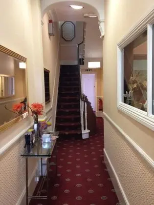 Tek Kişilik Oda (with shower only)