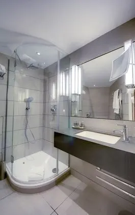 Superior Tek Büyük veya İki Ayrı Yataklı Oda