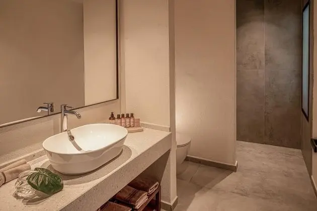 https://images.etstur.com/files/images/hotelImages/TR/217874/l/BALMY-Beach-Resort-Kemer-Oda-378513.jpg