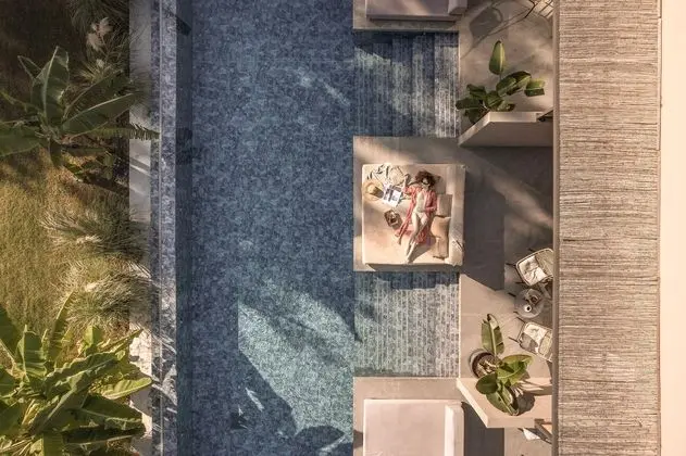 https://images.etstur.com/files/images/hotelImages/TR/217874/l/BALMY-Beach-Resort-Kemer-Oda-378534.jpg