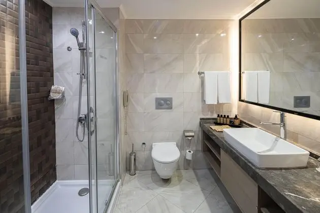 https://images.etstur.com/imgproxy/resize/2560x1440/files/images/hotelImages/etsrooms/516798/Balmy_Foresta_20250825112624_0.jpg