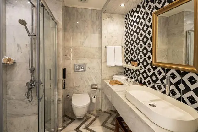 https://images.etstur.com/imgproxy/resize/2560x1440/files/images/hotelImages/etsrooms/516798/Balmy_Foresta_20250825114613_0.jpg