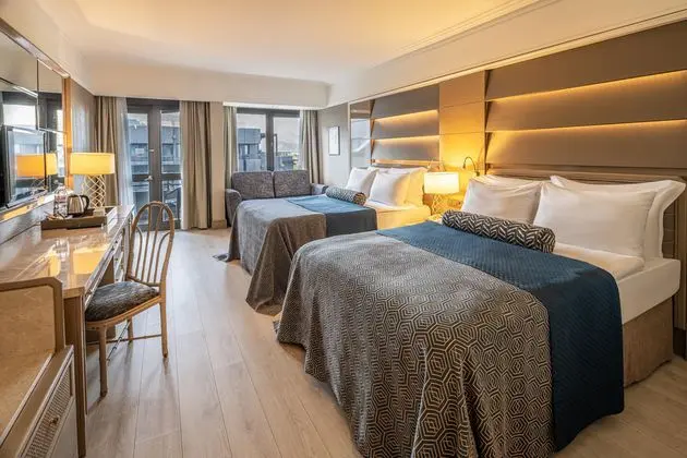 https://images.etstur.com/imgproxy/resize/2560x1440/files/images/hotelImages/etsrooms/516798/Balmy_Foresta_20251216143827_0.jpg