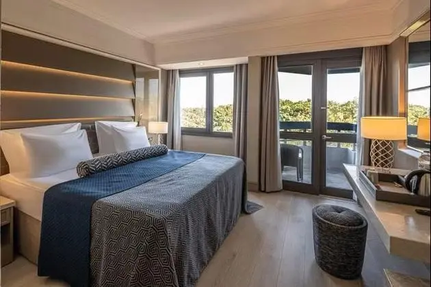 https://images.etstur.com/imgproxy/resize/2560x1440/files/images/hotelImages/etsrooms/516798/Balmy_Foresta_20251216144015_0.jpg