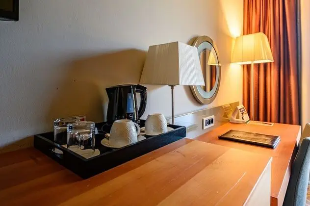 Tek Büyük Yataklı Oda, Balkon