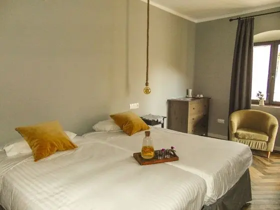 Tek Büyük veya İki Ayrı Yataklı Oda