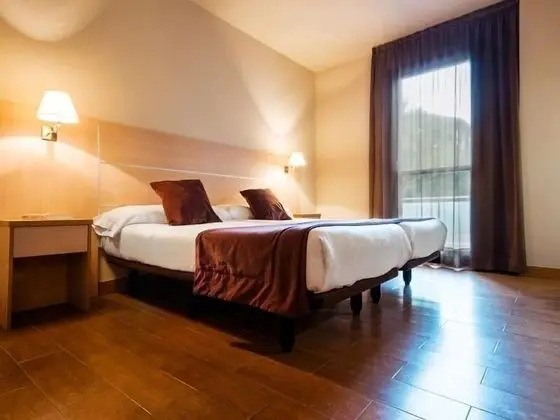 Tek Büyük veya İki Ayrı Yataklı Oda