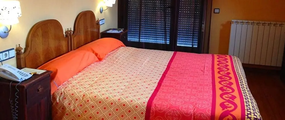 Superior Tek Büyük veya İki Ayrı Yataklı Oda