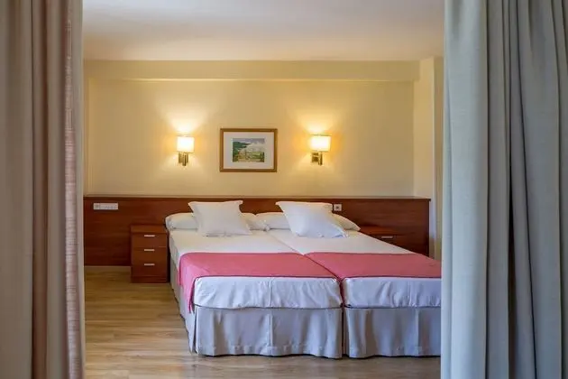 Family Üç Kişilik Oda