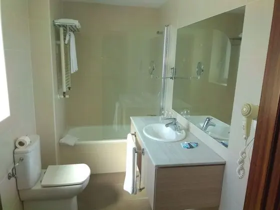 Standard Tek Kişilik Oda, Banyolu/Duşlu