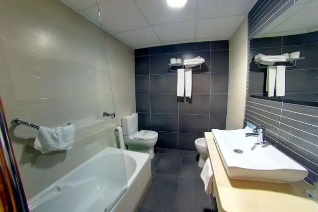 Family Tek Büyük Yataklı Oda