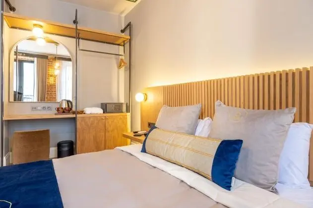 Suite, Sokak Manzaralı, Balkonlu
