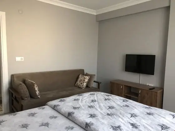 Bahçe Manzaralı 1+1 Daire