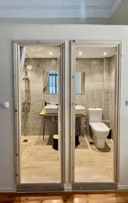 Single Bed in 4-Bed Ensuite Female Dormitory