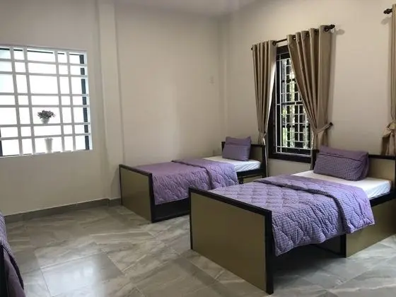 Bed in 6-Beds Dormitory Room with Balcony (304)