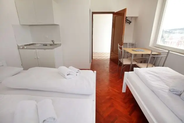 Basic Stüdyo, 3 Tek Kişilik Yatak