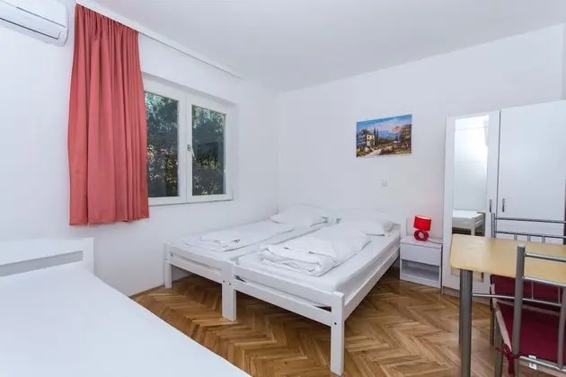 Basic Stüdyo, 3 Tek Kişilik Yatak