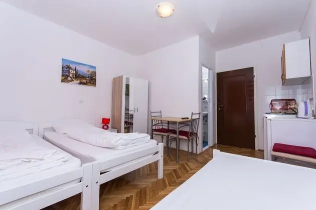 Basic Stüdyo, 3 Tek Kişilik Yatak