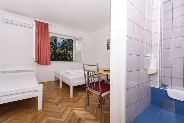 Basic Stüdyo, 3 Tek Kişilik Yatak