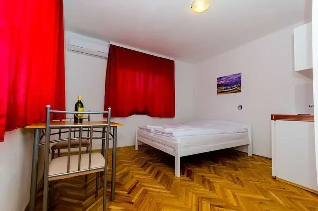 Basic Stüdyo, 3 Tek Kişilik Yatak