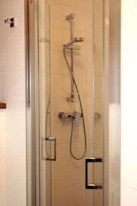 Economy Tek Büyük Yataklı Oda