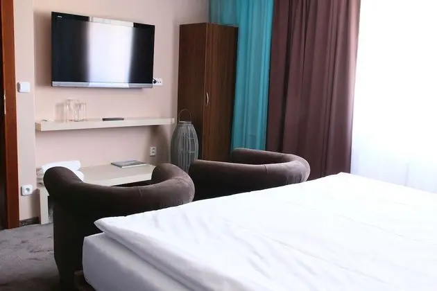 Romantic Tek Büyük Yataklı Oda