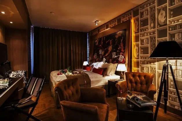 Deluxe Tek Büyük veya İki Ayrı Yataklı Oda