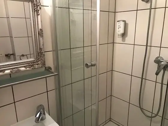 Classic Tek Büyük Yataklı Oda, Banyolu/Duşlu